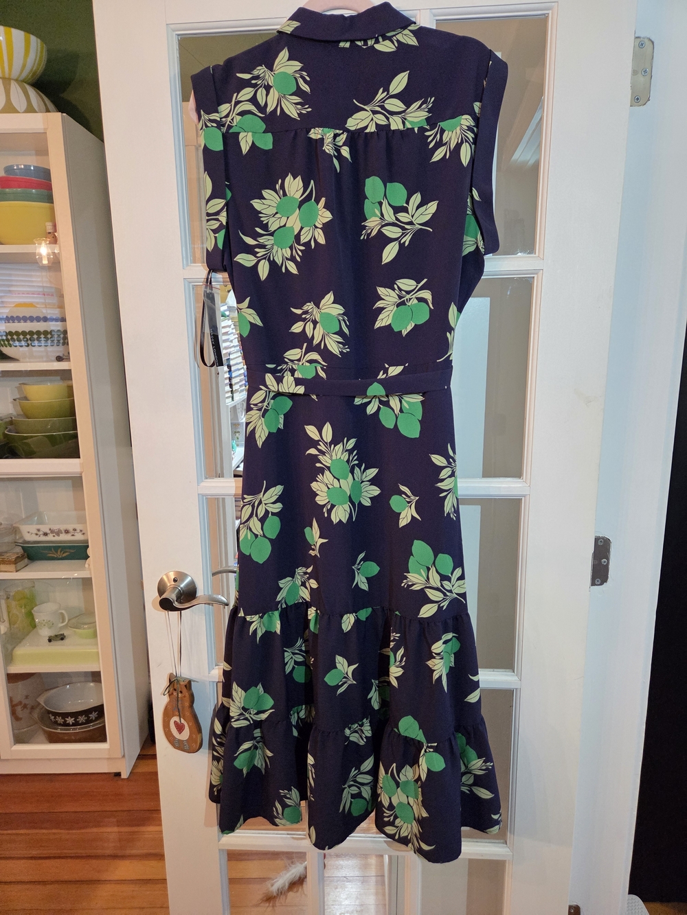 Maggy London Sleeveless Navy Dress with Green Floral Print - Size 16 - Picture 3 of 10